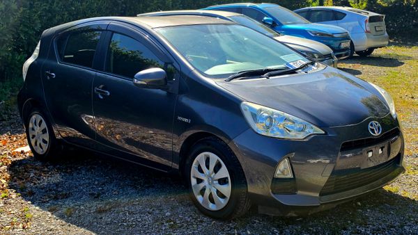 Toyota Aqua 2013 388939496