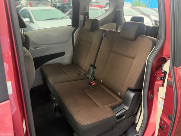 2017 Toyota Sienta Automatic Hybrid 7 Seater 389062400