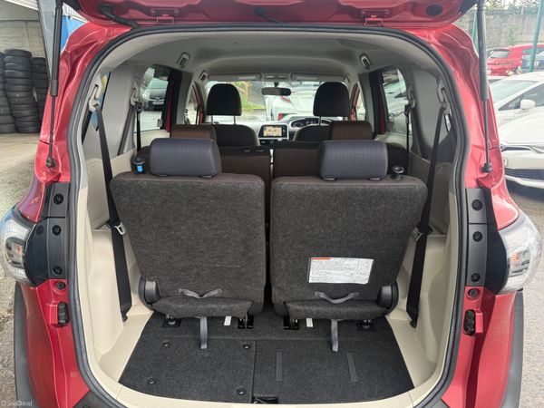 2017 Toyota Sienta Automatic Hybrid 7 Seater 389062402