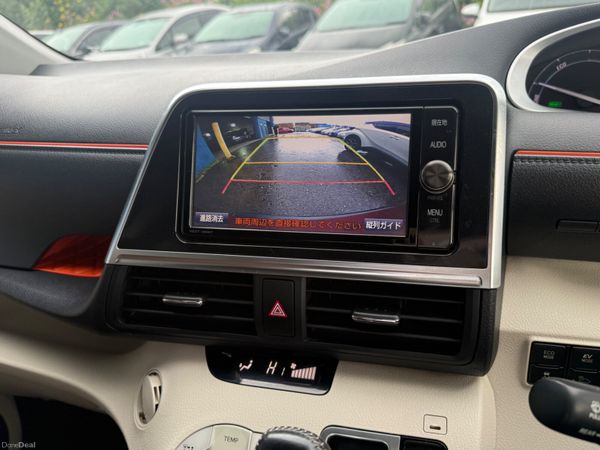2017 Toyota Sienta Automatic Hybrid 7 Seater 389062434