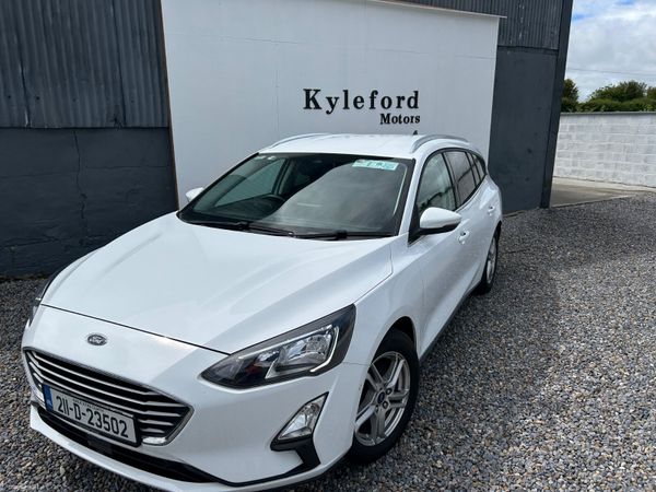 Ford Focus 2021 389084524