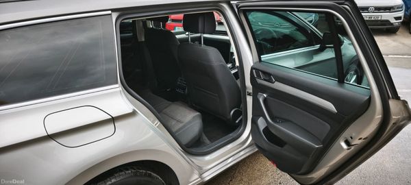 Volkswagen Passat 2016 Estate Auto 389089586