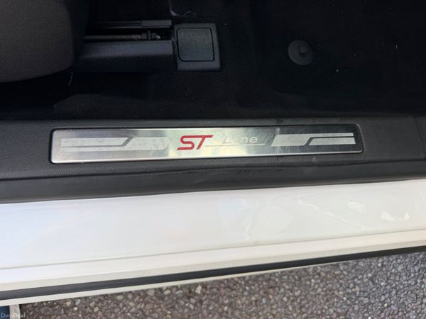 Ford Mondeo  2.0 150 BHP ST Line 389012084