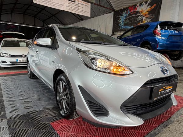 2018 Toyota Aqua 1.6 Petrol Hybrid 389015600