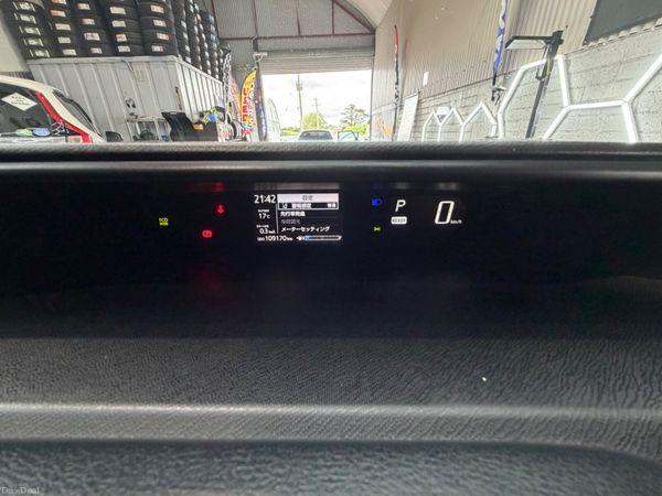 2018 Toyota Aqua 1.6 Petrol Hybrid 389015622