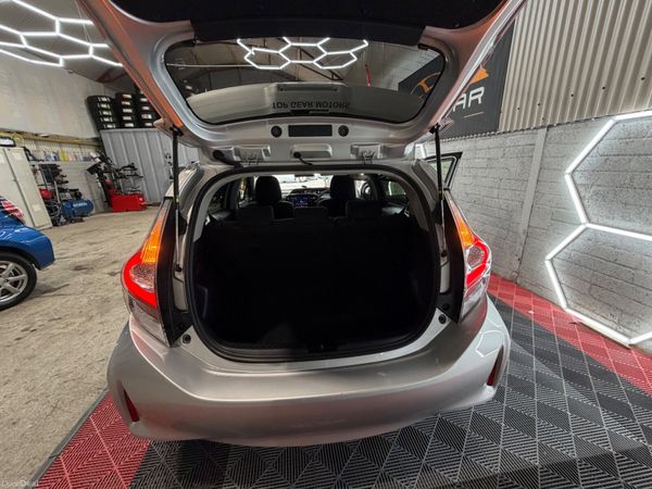 2018 Toyota Aqua 1.6 Petrol Hybrid 389015636