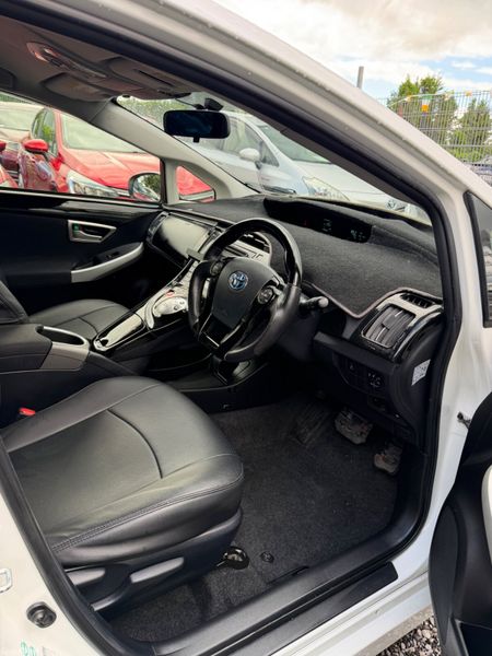 TOYOTA PRIUS HYBRID AUTOMATIC 389140560