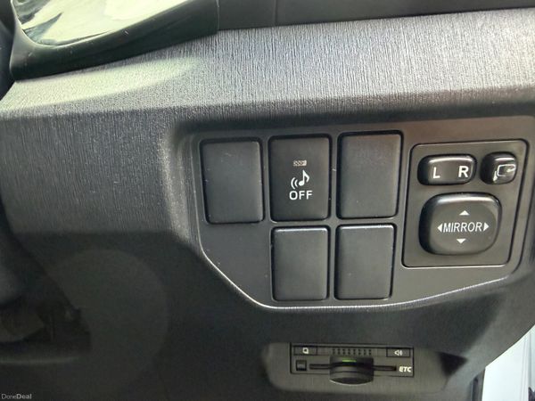 TOYOTA PRIUS HYBRID AUTOMATIC 389140566