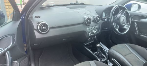 Audi A1 2016 389140536