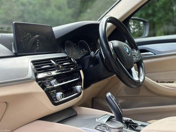 181 BMW 5-Series 520d SE Great Condition! 389172932