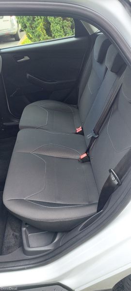 Ford Focus 2017 389196664