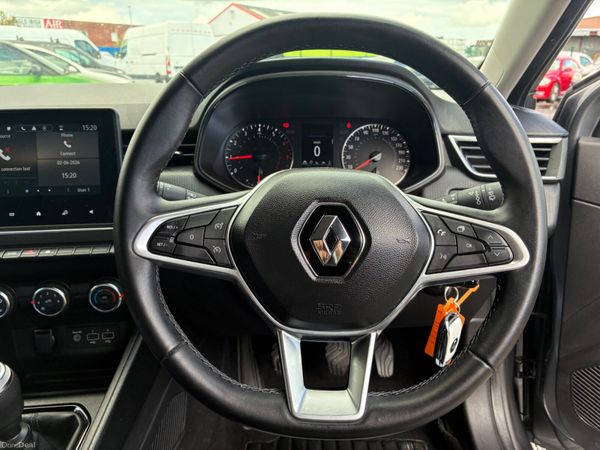 Renault Clio 1.0L Petrol Manual 389103852