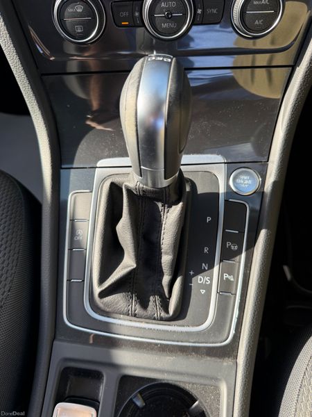 2019 VW  Golf 1.2 auto petrol , 26k Miles Only 389138038