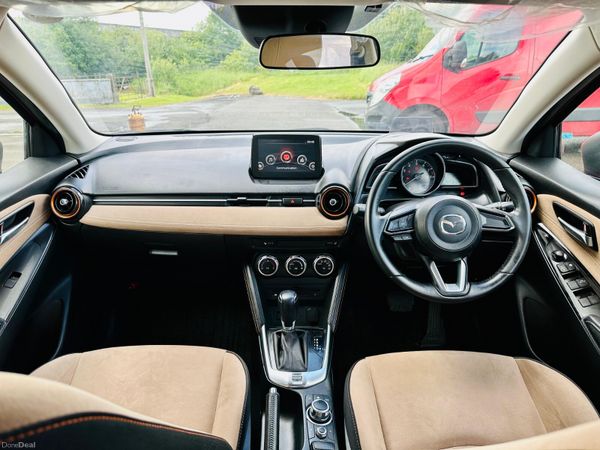Mazda Damio 389276116