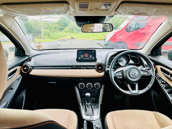 Mazda Damio 389276126