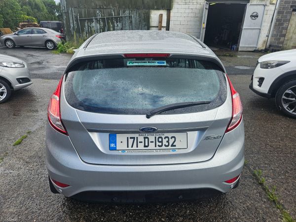 Ford Fiesta 2017 1.2 titanium 389285282