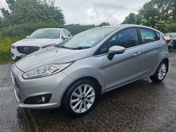 Ford Fiesta 2017 1.2 titanium 389285290