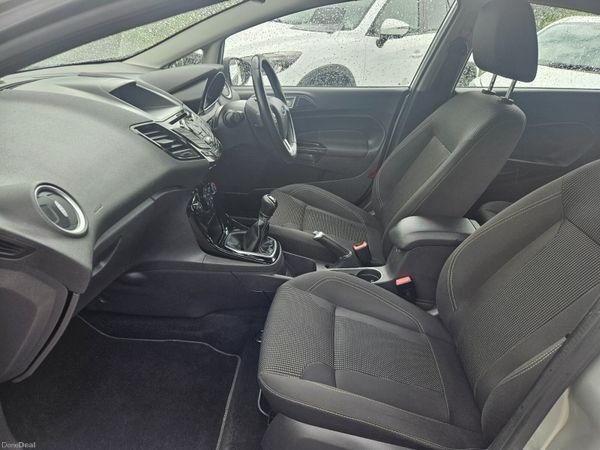 Ford Fiesta 2017 1.2 titanium 389285294