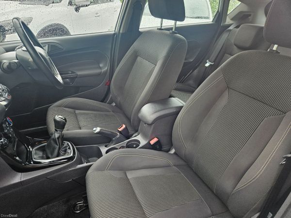 Ford Fiesta 2017 1.2 titanium 389285300