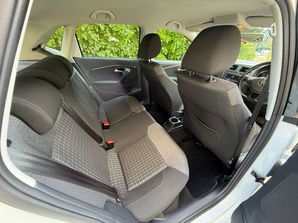 Volkswagen Polo 2014 389229108