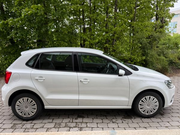 Volkswagen Polo 2014 389230098