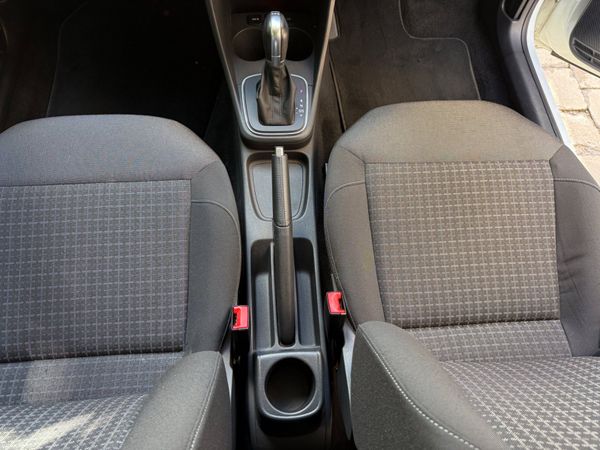 Volkswagen Polo 2014 389230246