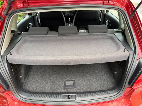 Volkswagen Polo 2015 389232022