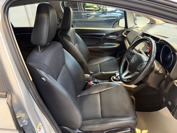 2015 Honda Fit 1.5 Hybrid Automatic,Leather spec 389342646