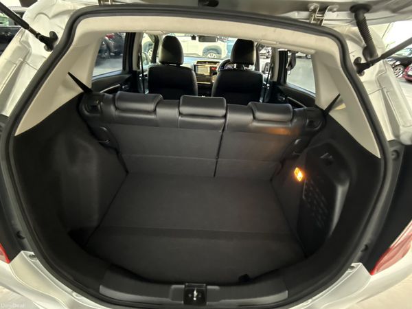 2015 Honda Fit 1.5 Hybrid Automatic,Leather spec 389342652