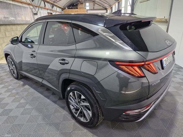 2021 Hyundai Tuscon Executive Plus Only 68,000KM 389356768