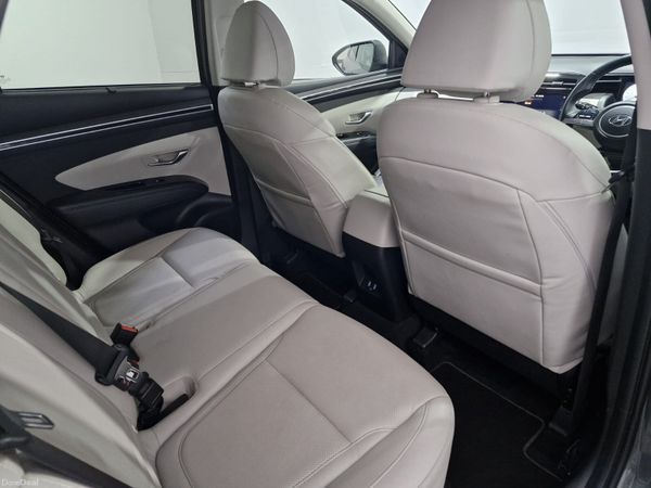 2021 Hyundai Tuscon Executive Plus Only 68,000KM 389356902