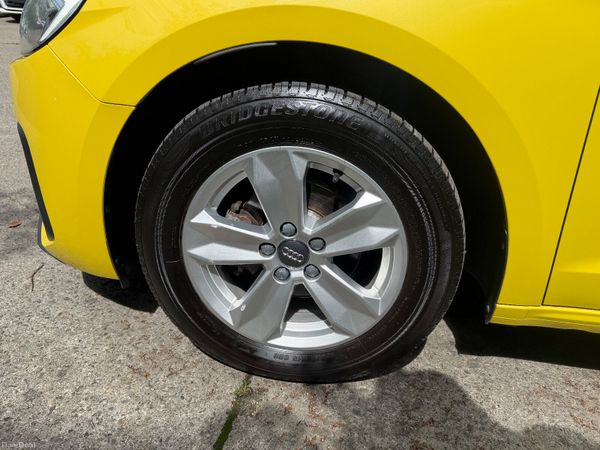 Audi A1 2020 1.0 TFSI Low KM Great spec 389384370