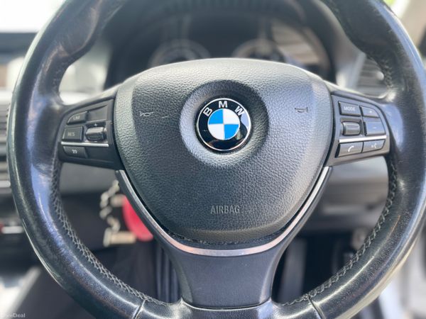 131 BMW 5-Series 389385964