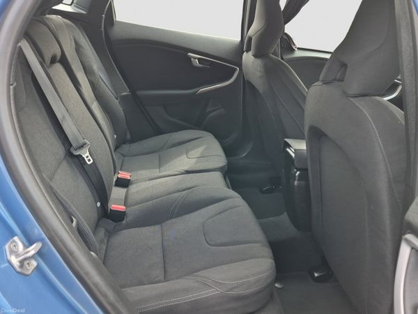 2015 VOLVO V40 T4 1.6 PETROL AUTO *FINANCE* 389387058