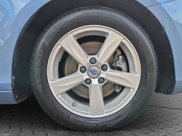 2015 VOLVO V40 T4 1.6 PETROL AUTO *FINANCE* 389387064