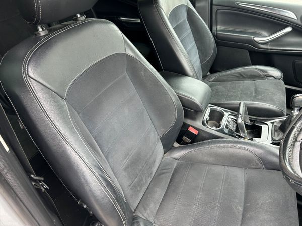 Ford S-Max Titanium Hi Spec 389391314
