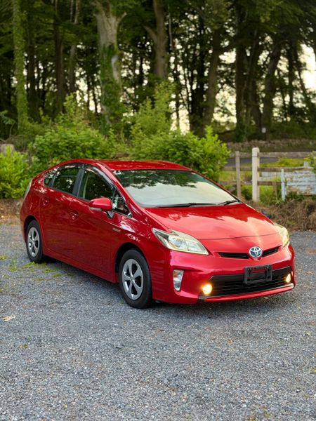 Toyota Prius | 2014 | 104,000 KM | Hybrid | AUTO 389398208