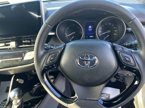 TOYOTA C-HR 2017, 1.8 HYBRID AUTO LOW KM HIGH SPEC 389320206