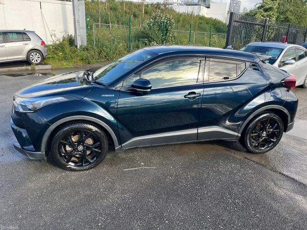 TOYOTA C-HR 2019,1.8 HYBRID AUTO HIGH SPEC LOW KMS 389321572