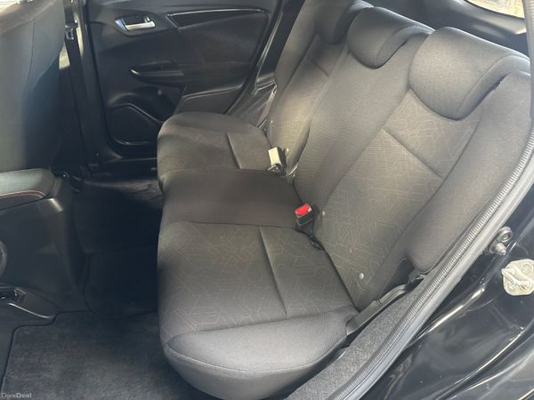 2016 Honda FIT 1.5 Hybrid automatic ,Sports Specs 389338654
