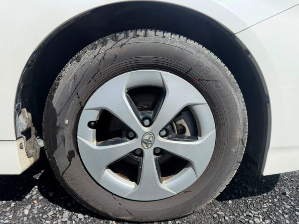 12 Toyota Prius Half Leather Seats 389441498