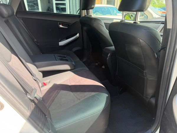12 Toyota Prius Half Leather Seats 389441508