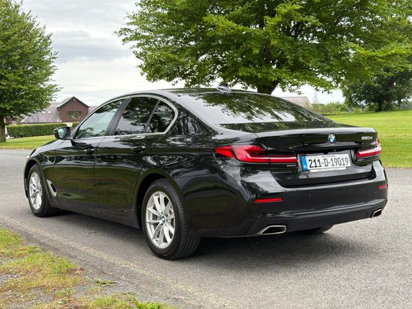 BMW 5-Series 2021 SE MHT 389414418