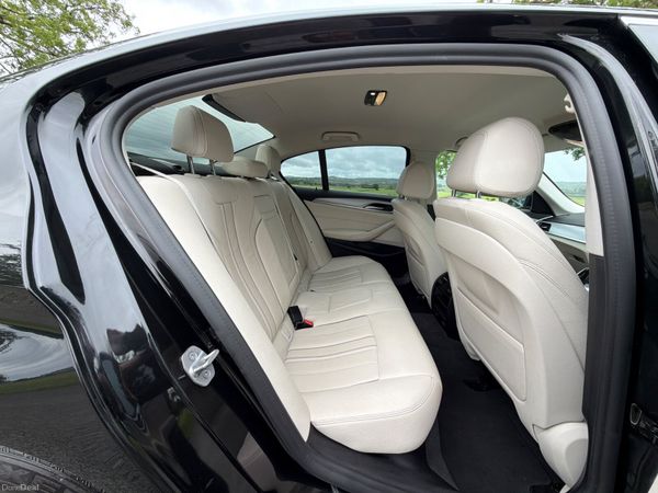 BMW 5-Series 2021 SE MHT 389415288