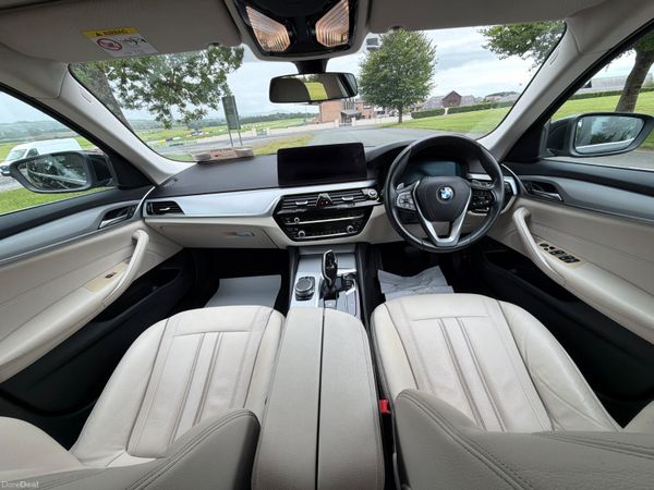 BMW 5-Series 2021 SE MHT 389415314