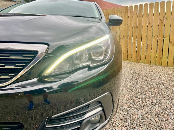Peugeot 308 2019 top the range allure 389418588