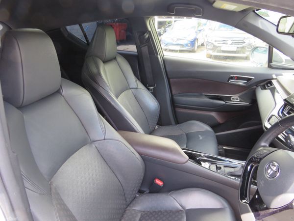 2017 TOYOTA C-HR HYBRID JEEP AUTO 389420672