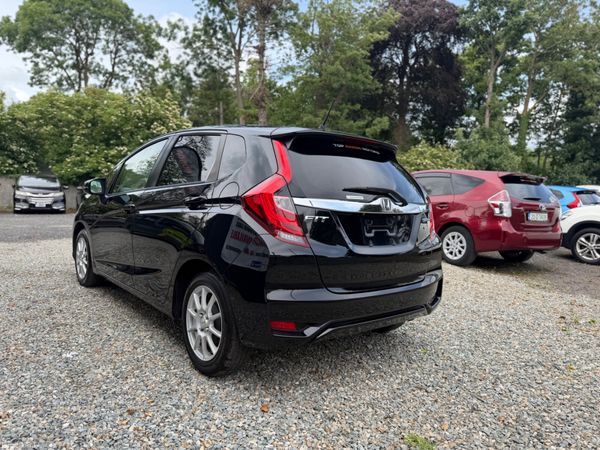 Honda fit 2017/12 low Milage 389423746