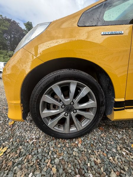 Honda fit sports 2013 389423944