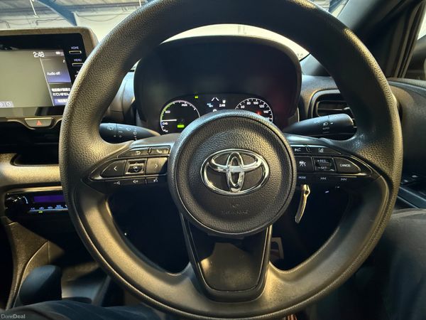 2020 Toyota Yaris 1.5 Hybrid Automatic,19K Miles 389434034